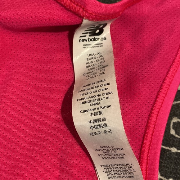 Running tank top - Picture 2 of 5